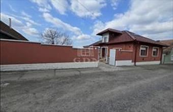 Eladó Bajai családi ház hirdetés (14556773)