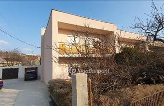 Eladó Ajkai tégla lakás hirdetés (92723764)