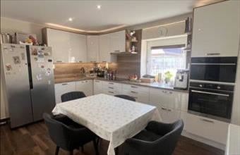 Eladó Péri családi ház hirdetés (43744737)