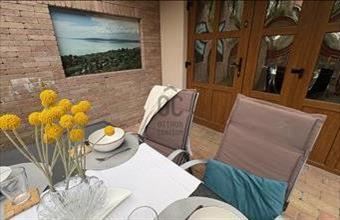 Eladó Balatonkenesei családi ház hirdetés (47963374)