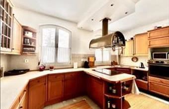 Eladó Szentendrei családi ház hirdetés (94588569)