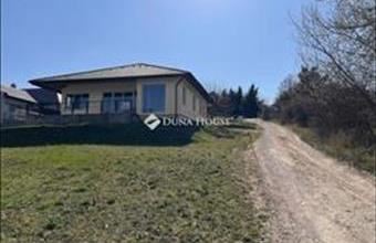 Eladó Esztergomi családi ház hirdetés (49757787)