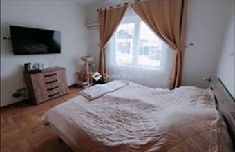 Eladó Kisteleki családi ház hirdetés (54464345)