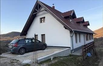 Eladó Pilisszentlászlói családi ház hirdetés (27722924)