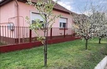 Eladó Újszászi családi ház hirdetés (33478621)