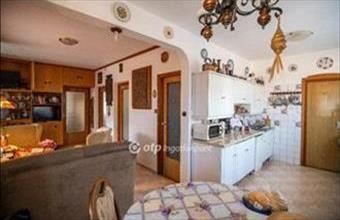 Eladó Budakeszi családi ház hirdetés (64427583)