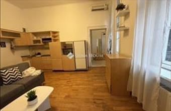 Eladó Budapest VII. kerületi tégla lakás hirdetés (79595583)