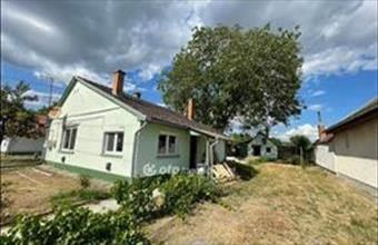 Eladó Kunfehértói családi ház hirdetés (36388722)