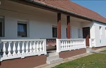 Eladó Bonyhádi családi ház hirdetés (23417445)