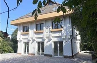 Eladó Budapest II. kerületi családi ház hirdetés (85363949)