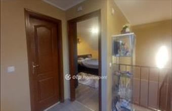 Eladó Üllői családi ház hirdetés (99254492)