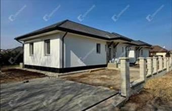 Eladó Velencei ikerház hirdetés (25979933)