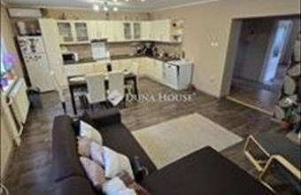 Eladó Lajosmizsei családi ház hirdetés (37494357)