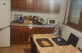 Eladó Tóalmási családi ház hirdetés (95343997)