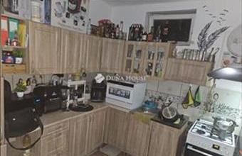 Eladó Tápiószentmártoni családi ház hirdetés (73272277)