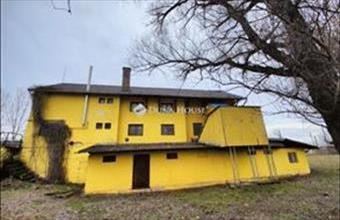 Eladó Sülysápi üzlethelyiség utcafronton hirdetés (73324353)