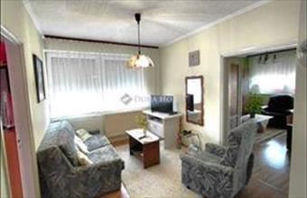 Eladó Vámospércsi családi ház hirdetés (49383745)