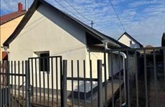 Eladó Fóti ikerház hirdetés (39533185)