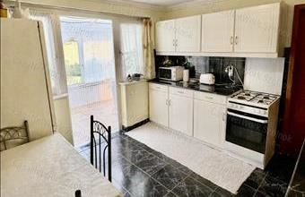 Eladó Újszászi családi ház hirdetés (47585799)