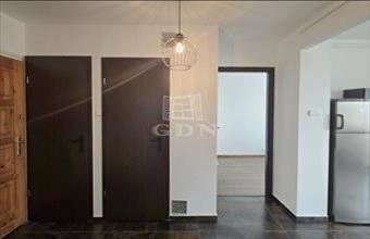 Eladó Zalaegerszegi csúsztatott zsalus lakás hirdetés (31578792)