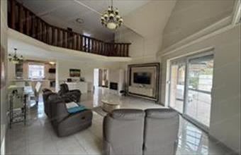 Eladó Tatai családi ház hirdetés (87438799)