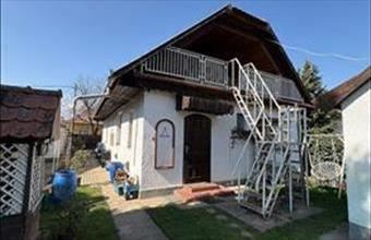 Eladó Budakalászi családi ház hirdetés (83634174)