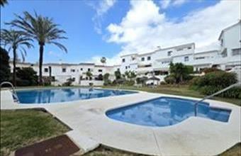 Eladó Spanyolországi sorház hirdetés (99232576)