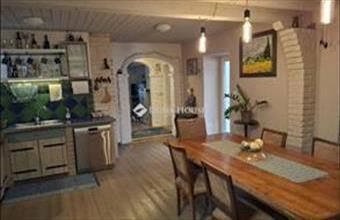 Eladó Velencei családi ház hirdetés (44497577)