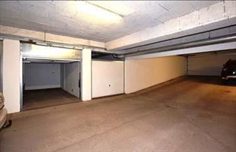 Kiadó Debreceni egyedi garázs hirdetés (81913739)