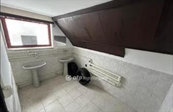 Eladó Pilisszentlászlói családi ház hirdetés (28237863)