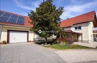 Eladó Pogányi családi ház hirdetés (77777835)