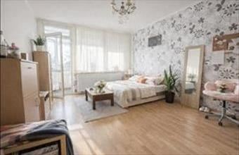 Eladó Budapest XVI. kerületi csúsztatott zsalus lakás hirdetés (54845459)