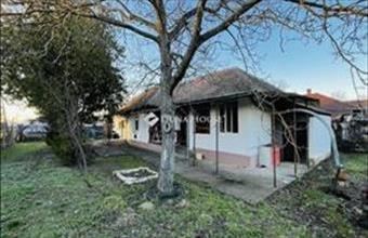 Eladó Tápiószecsői családi ház hirdetés (32748489)