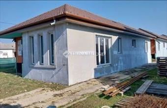 Eladó Nagytarcsai ikerház hirdetés (44868555)