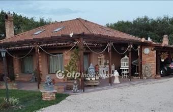 Eladó Szarvasi hétvégi ház hirdetés (89249743)