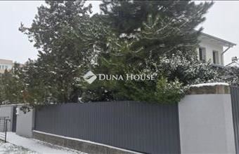Eladó Váci családi ház hirdetés (14742973)