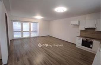 Eladó Szekszárdi tégla lakás hirdetés (33793245)