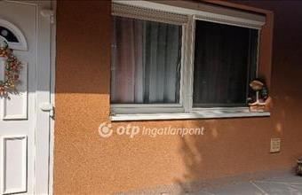 Eladó Szentliszlói családi ház hirdetés (73347943)