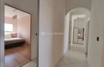 Eladó Szentendrei családi ház hirdetés (32349357)