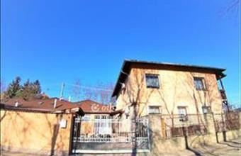 Eladó Úri családi ház hirdetés (56921771)