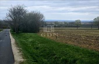 Eladó Balatonkeresztúri lakóövezeti telek hirdetés (48774834)