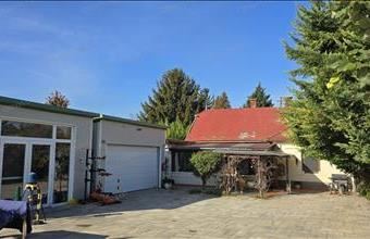 Eladó Felsőpakonyi telephely hirdetés (77444899)