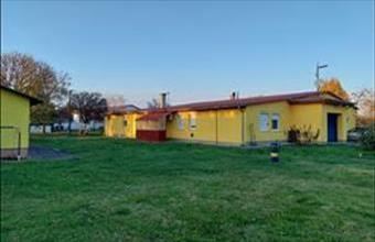 Eladó Újszászi tanya hirdetés (56845482)