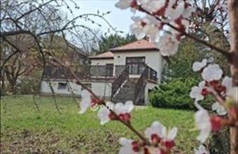 Eladó Budapest II. kerületi családi ház hirdetés (79444644)