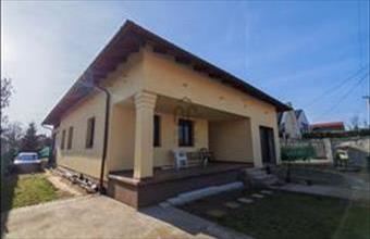 Eladó Nagytarcsai családi ház hirdetés (87234743)