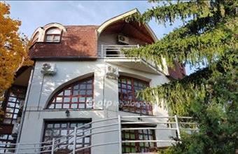Eladó Budapest XII. kerületi iroda családiházban hirdetés (37887449)