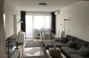 Eladó Budapest II. kerületi csúsztatott zsalus lakás hirdetés (74323968)