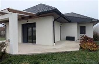 Eladó Feketeerdői családi ház hirdetés (13297147)