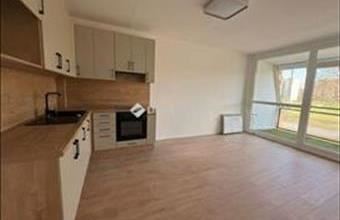 Eladó Pécsi panel lakás hirdetés (42585729)