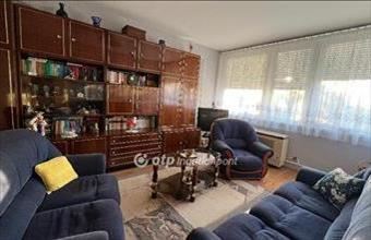 Eladó Egeri panel lakás hirdetés (27363957)